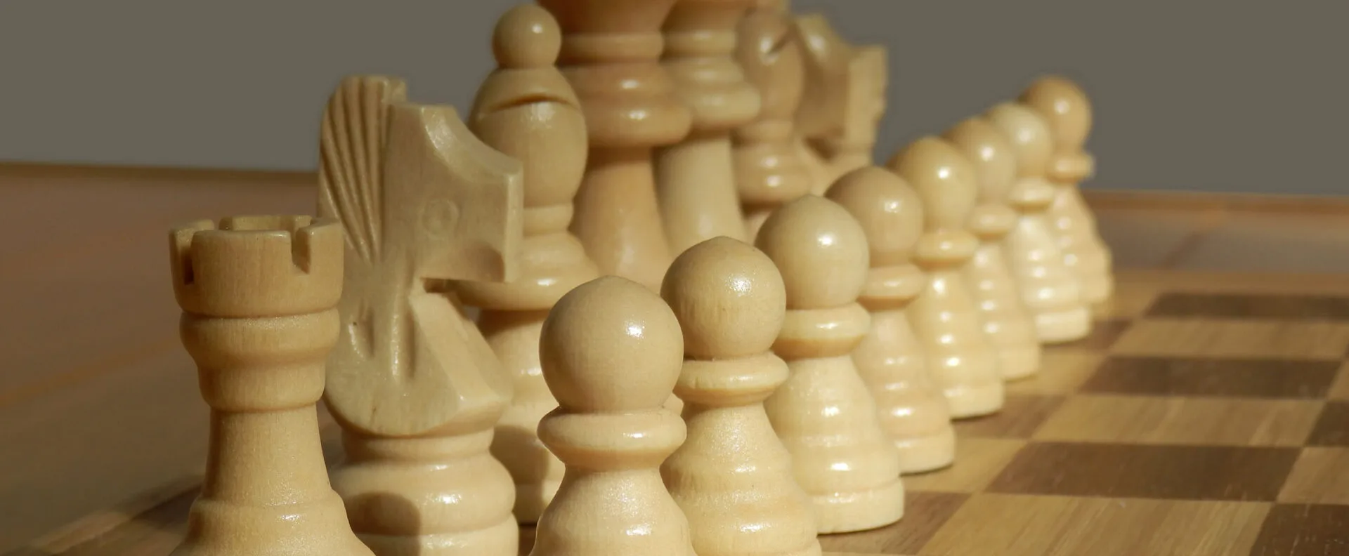 Ver categoría de ajedrez de madera profesional