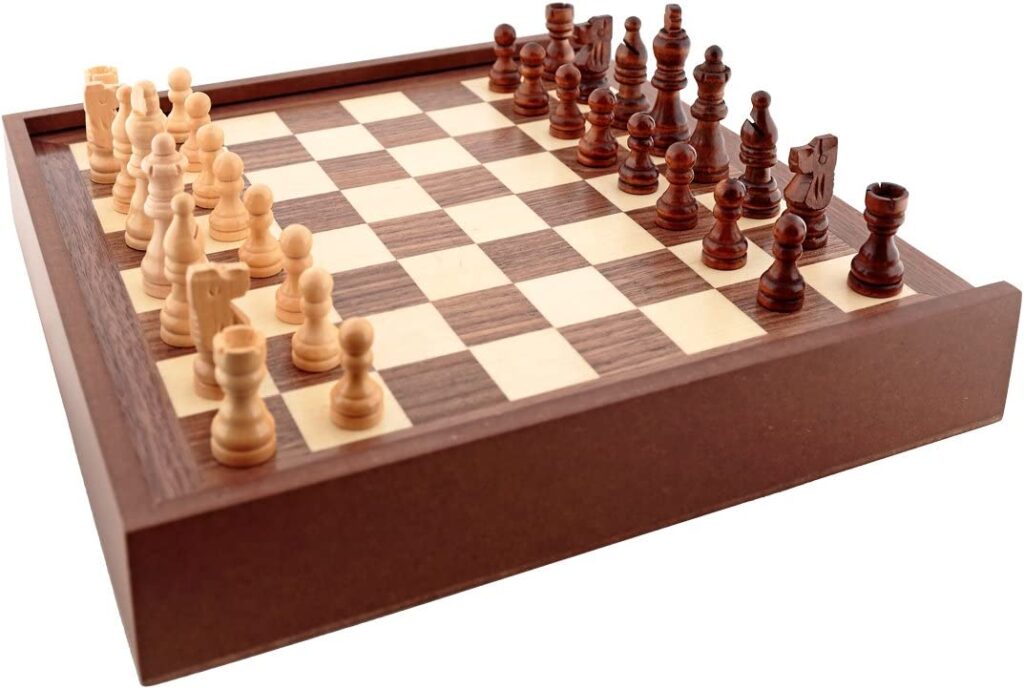 Estuche 6 juegos clásicos: ajedrez, damas, backgammon, oca, parchís, escalera